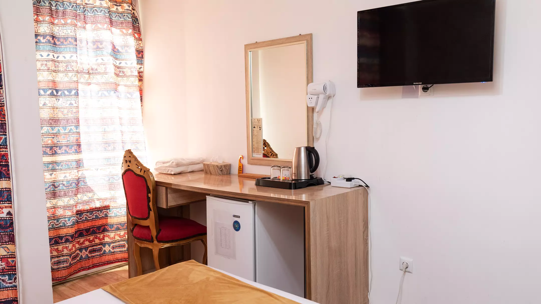 Alibaba https://cdn.alibaba.ir/ostorage/hotel-accommodation-images/6743152c10d0d5745be3cf23_هتل ایده آل - اتاق دوتخته دبل (2).webp